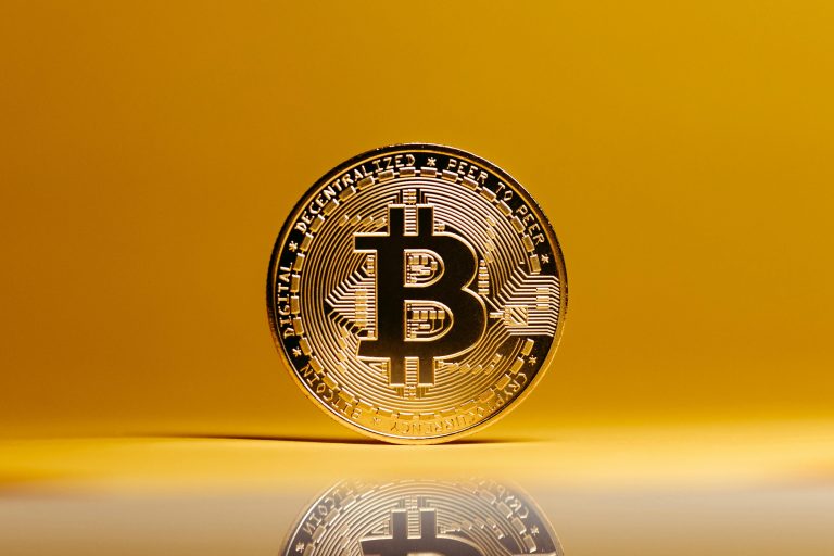 Bitcoin Price FintechZoom Live Updates, Charts, and Analysis